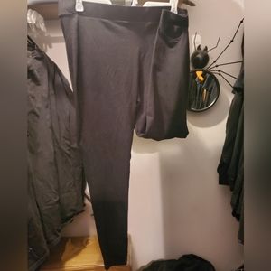 Torrid size 3 stirrup legging